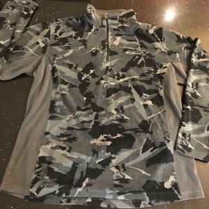 Columbia half zip sweatshirt grey camo